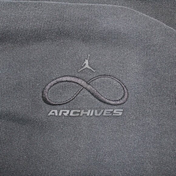 Jordan x Infinite Archive Embroidered Hoodie in Black Size Large - NWT - Picture 6 of 9